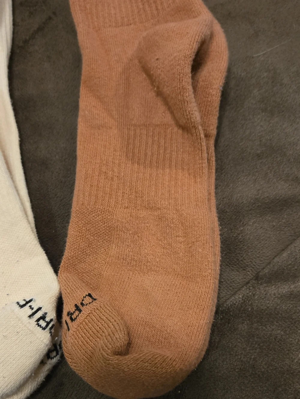 Nike Peach,Tan, Cream Athletic Crew Socks 3 Pair Adult Size Large